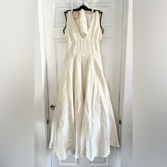 Commense Vintage Halter Lace-Up Back Dress - Picture 11 of 16